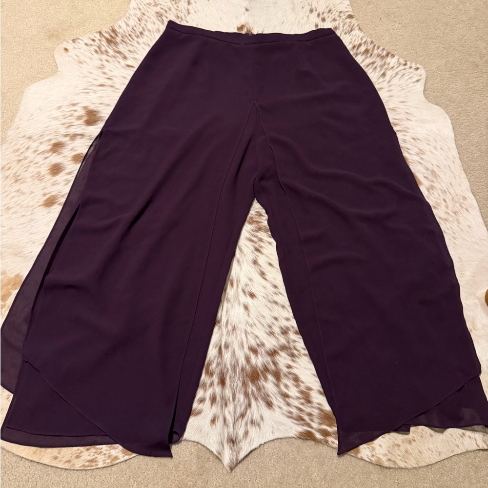 Wide-Leg Overlay Pants in Plum